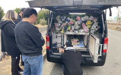 千葉県習志野市で、海沿いの柔らかな風の中、ミニチュアダックスフンドちゃんをお見送りいたしました